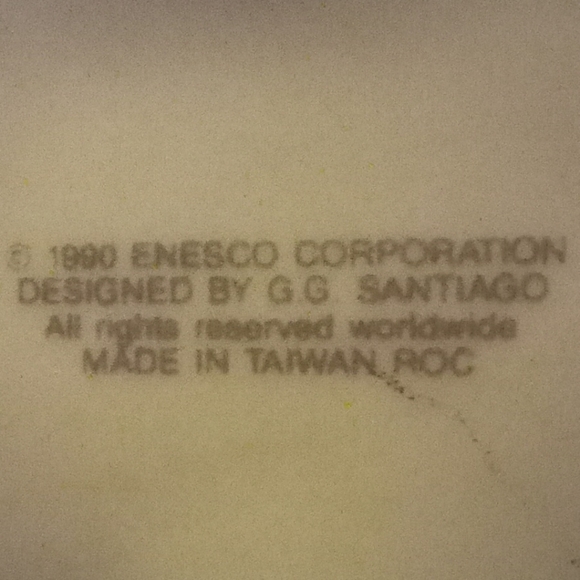 VINTAGE G G SANTIAGO CHRISTMAS COLLECTIBLE. A White Kitten in a Shoe! - Picture 12 of 12